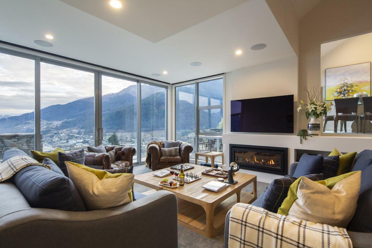Lago Infinito By Sotheby'S Luxury Rental Homes كوينستاون المظهر الخارجي الصورة