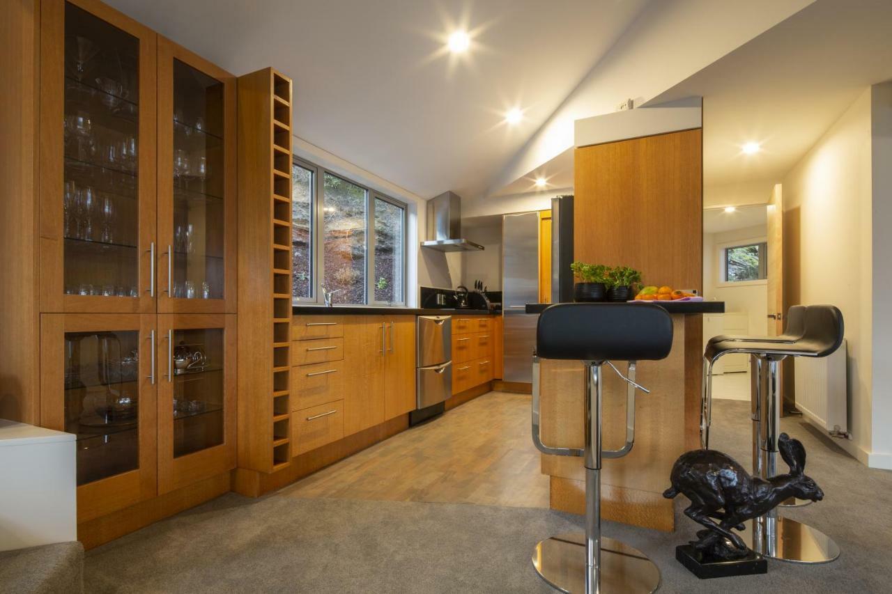 Lago Infinito By Sotheby'S Luxury Rental Homes كوينستاون المظهر الخارجي الصورة