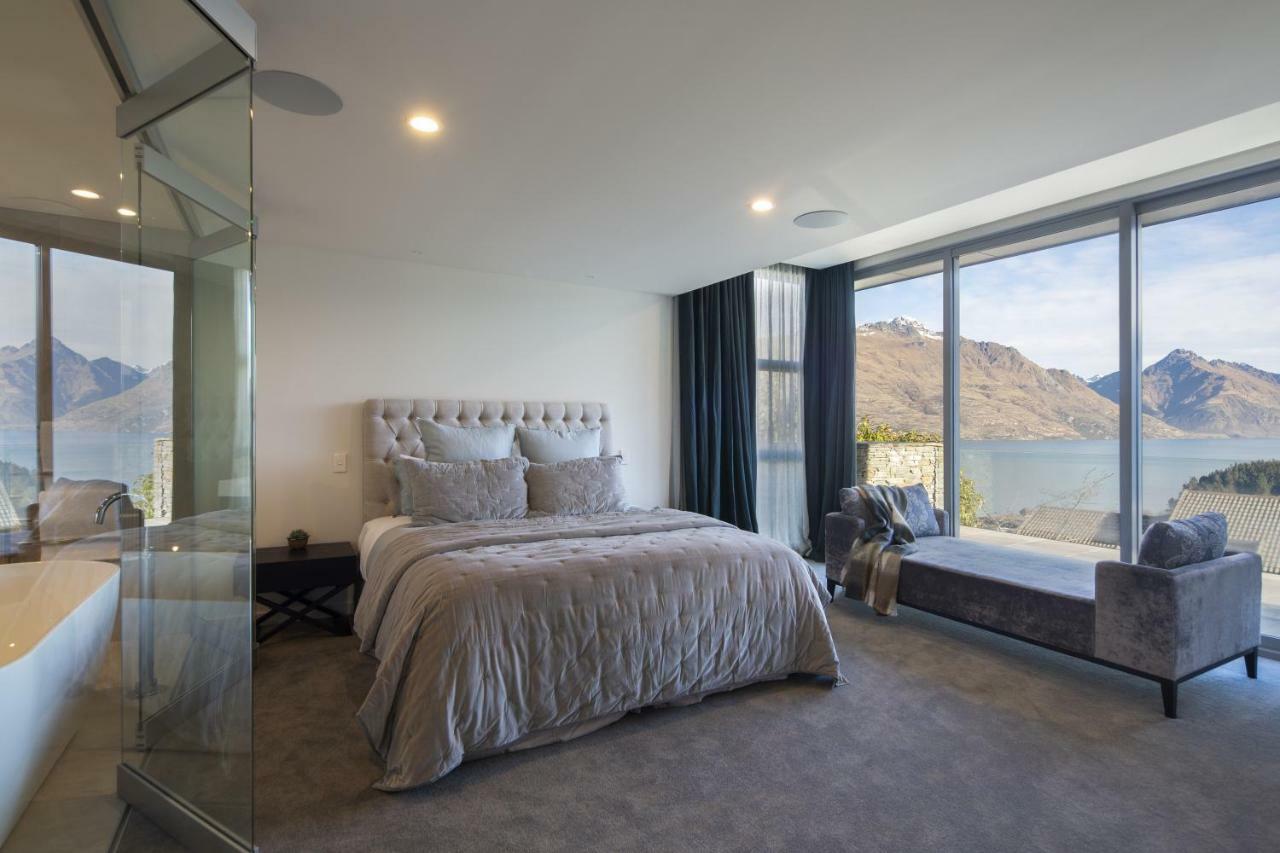 Lago Infinito By Sotheby'S Luxury Rental Homes كوينستاون المظهر الخارجي الصورة