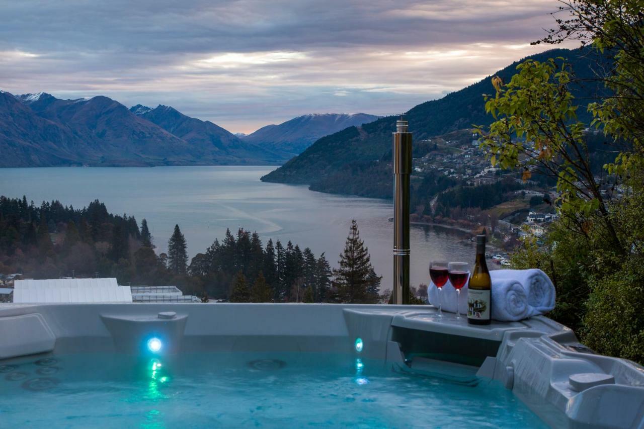 Lago Infinito By Sotheby'S Luxury Rental Homes كوينستاون المظهر الخارجي الصورة